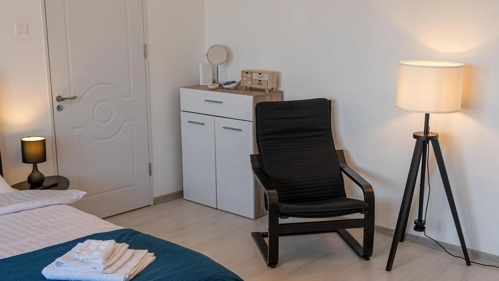 Cloudscape Apartment Near National Arena & Mega Mall 부쿠레슈티 루마니아