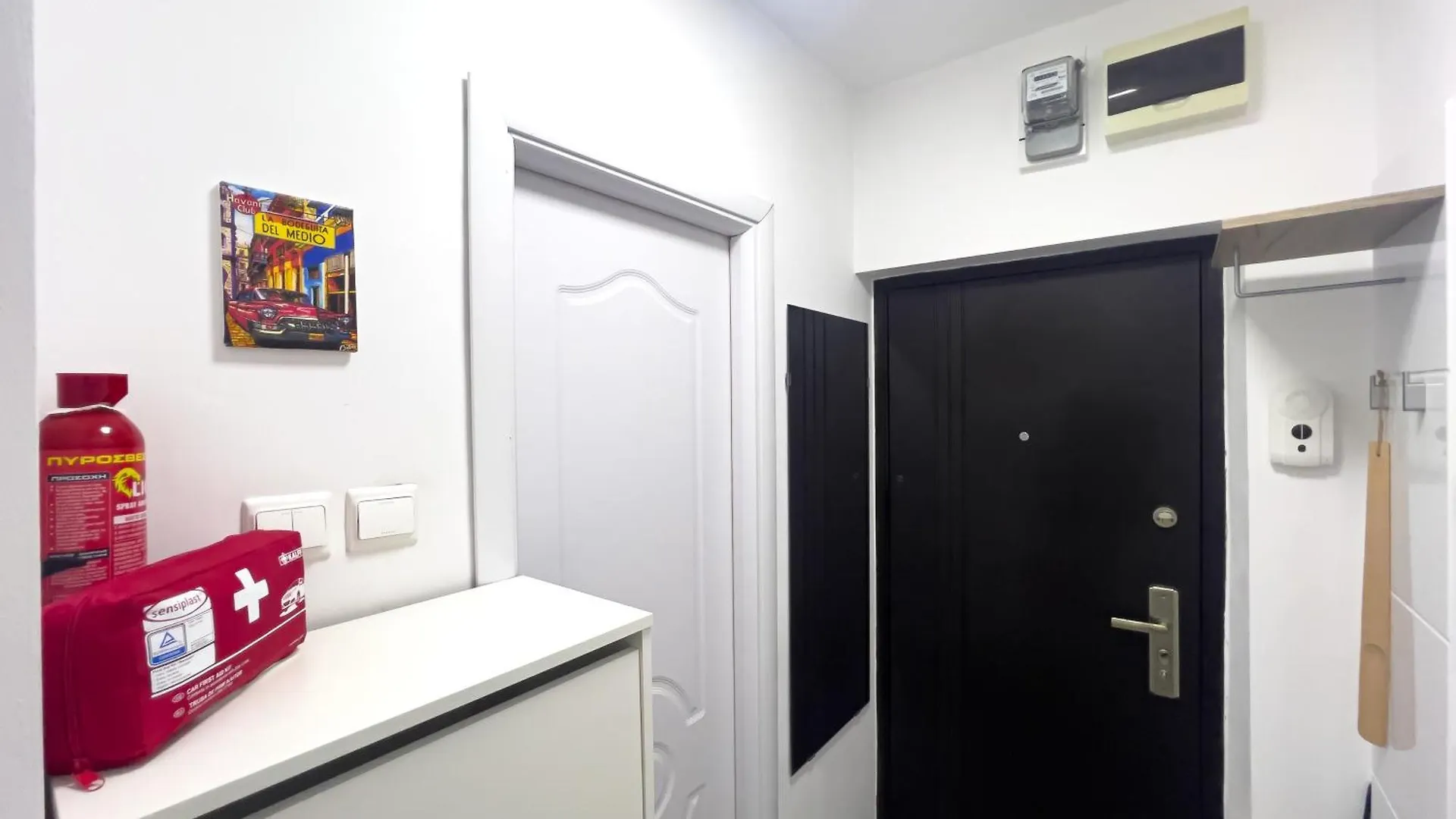 Cloudscape Apartment Near National Arena & Mega Mall Bucarest