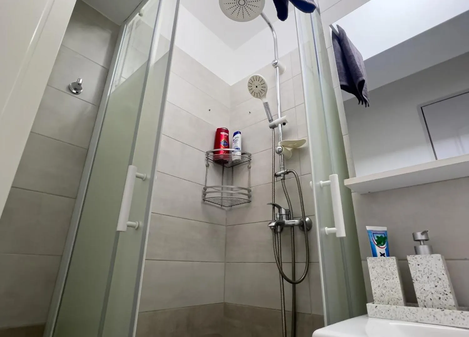 Cloudscape Apartment Near National Arena & Mega Mall Bucarest