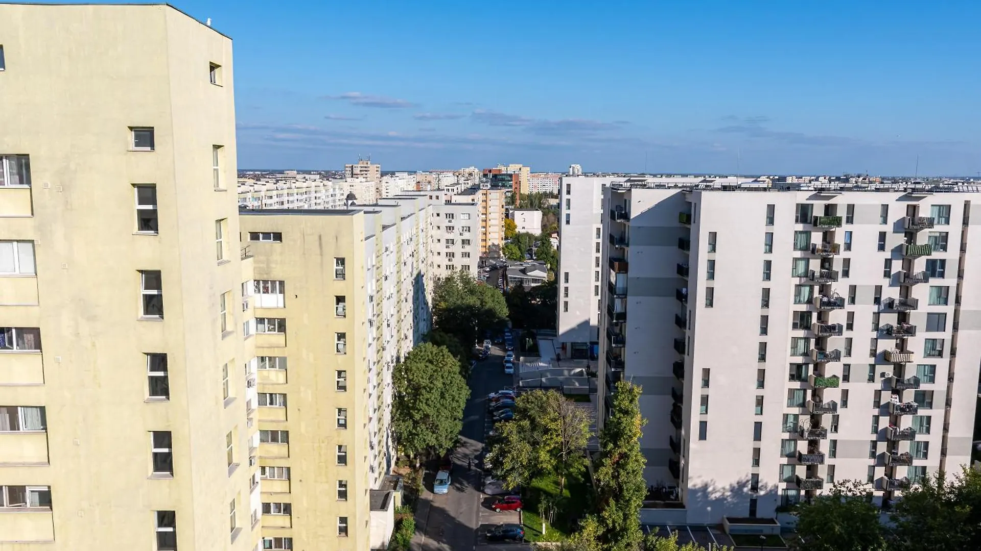 Cloudscape Apartment Near National Arena & Mega Mall Bucarest